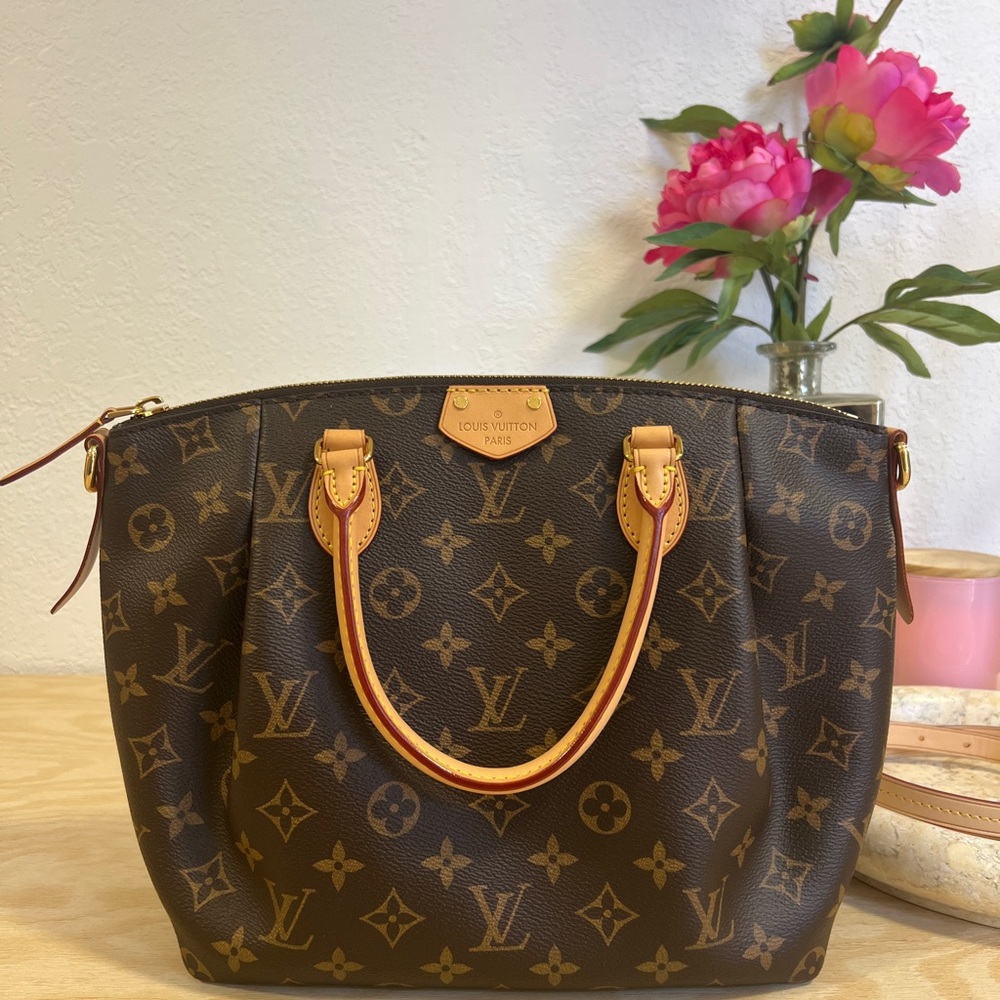 [SOLD] Louis Vuitton Turenne PM Monogram Tote with Vachetta Leather